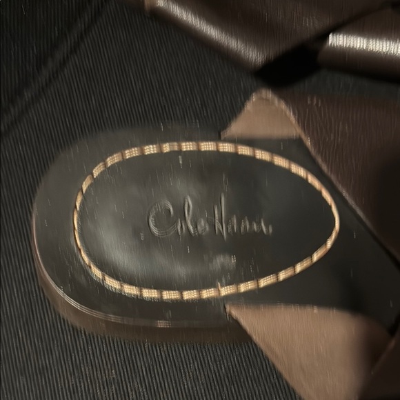 Calvin Klein Brown Leather Sandals with Open-Toe Design - Picture 2 of 4